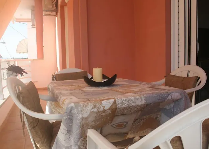Anna\'S Apartment